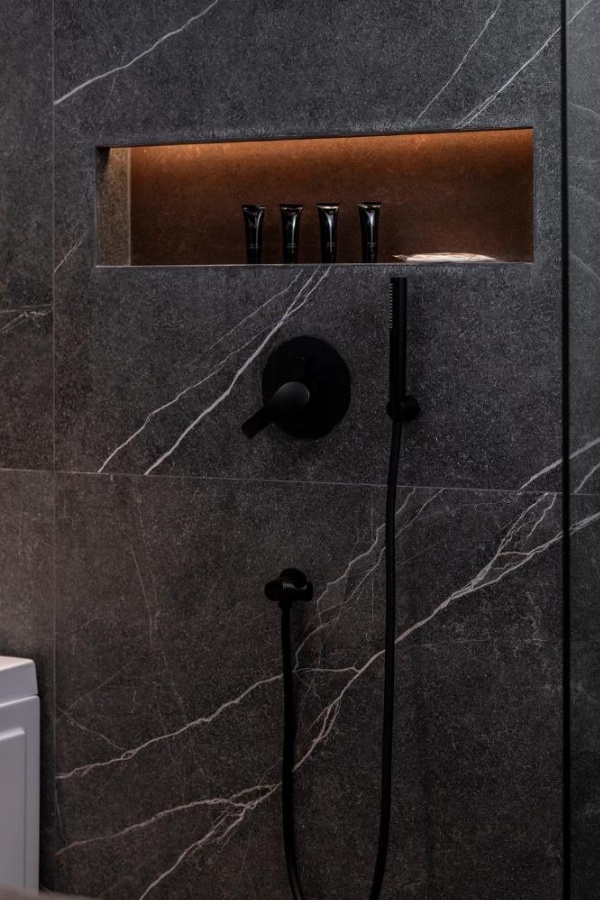 Viola Gardens image 10