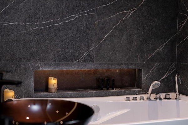 Viola Gardens image 14